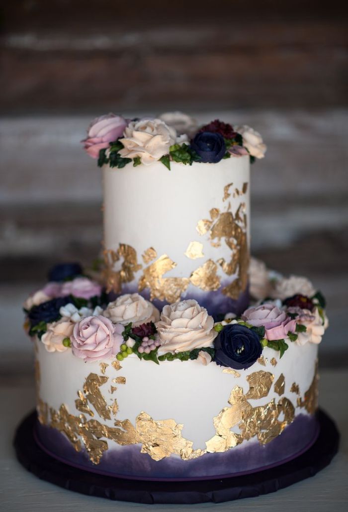 buttercream_3e784ea72e32ff541146feea1e8ba5bf--wedding-cake-gold-purple-wedding-cakes.jpg